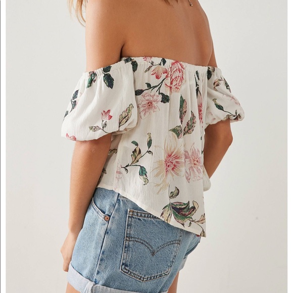 Urban | floral off the shoulder top - Picture 2 of 4